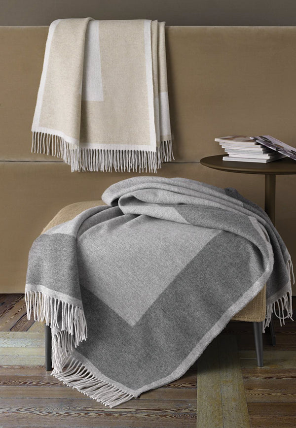 ALPINA THROW GRAY