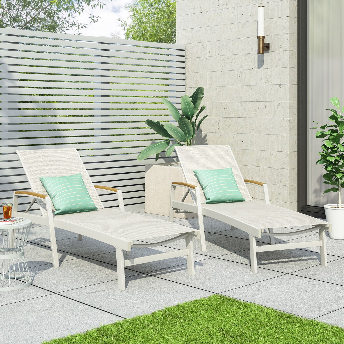 Oxton - Chaise Lounge Stylish Outdoor Seating