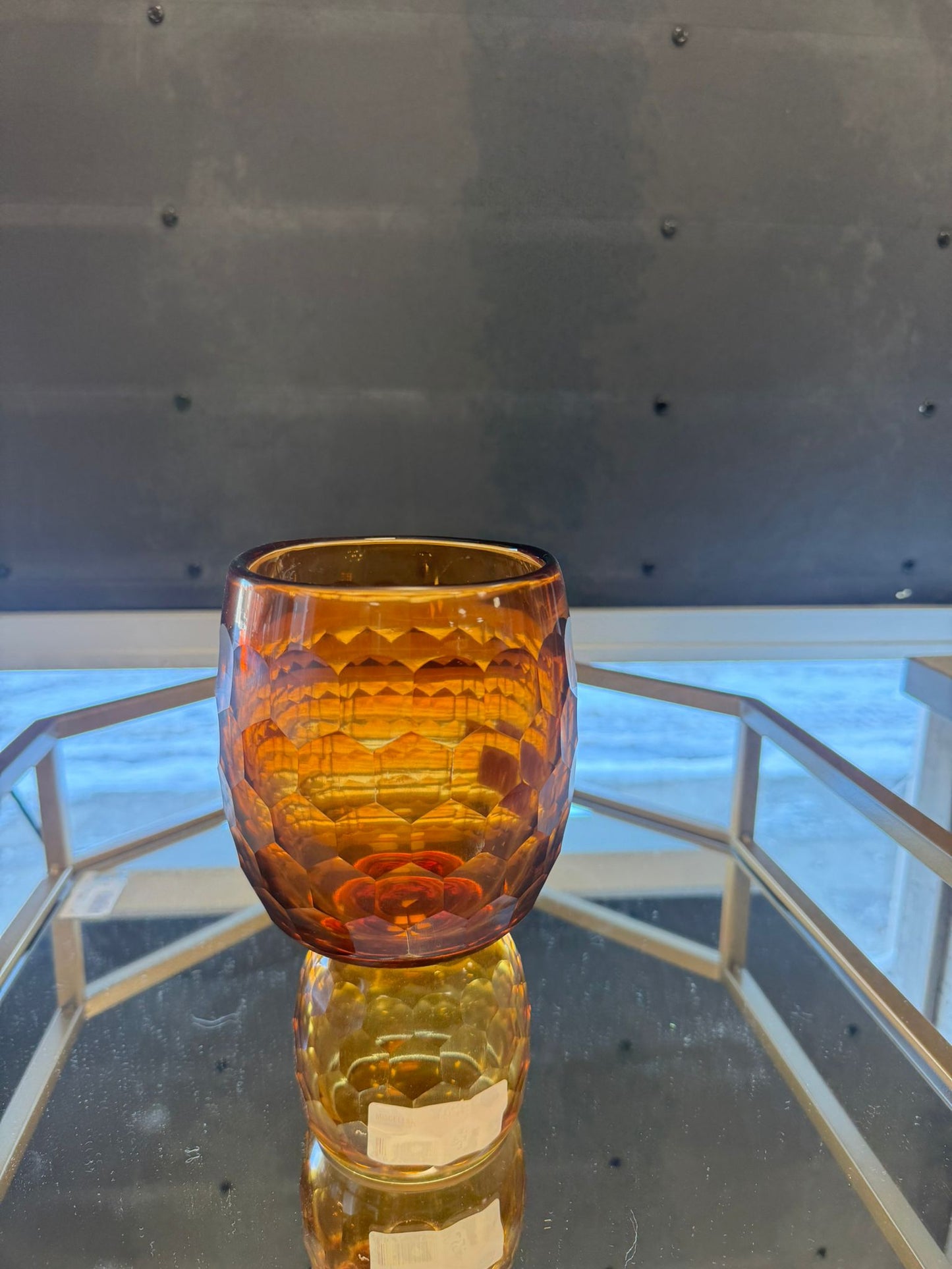 MISCELLANEOUS HOME ACCESSORIES 108 - 109 Orange glass pot