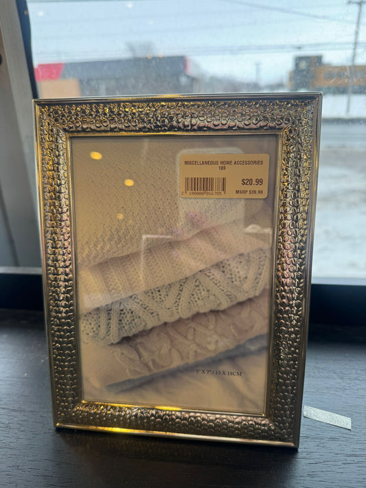 MISCELLANEOUS HOME ACCESSORIES 189 -  Silver Photo frame (medium size)