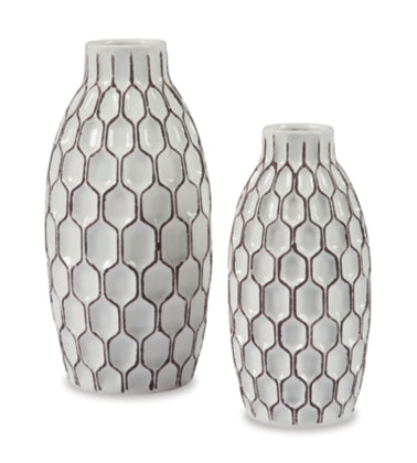 ASHLEY DIONNA VASE - A2000329