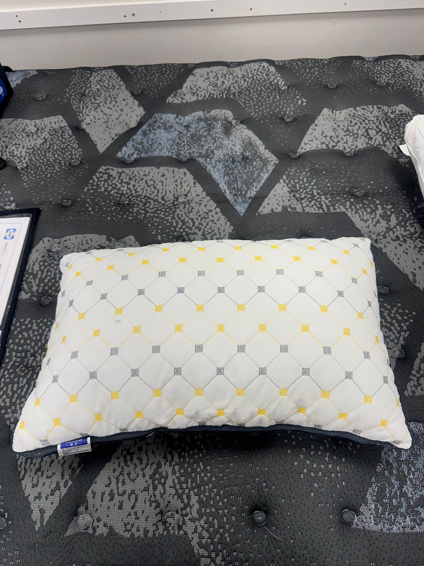 PROMO PILLOW, FIBREFILL