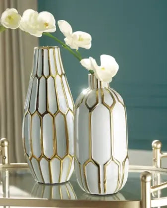 ASHLEY MOHSEN VASE - A2000135