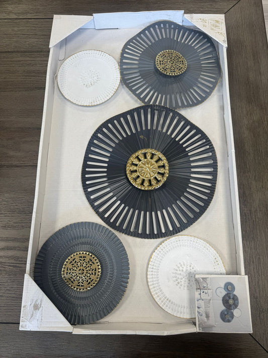 MISCELLANEOUS HOME ACCESSORIES 334- Plate wall decor (small size)