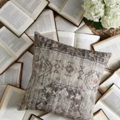 ASHLEY ROSERIDGE PILLOW A1000972