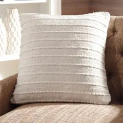 ASHLEY THEBAN PILLOW - A1000454